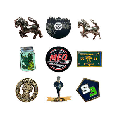 comprar Pins de lapela personalizados de metal preto tingidos Impressão UV Pins de esmalte de desenhos animados online manufacture