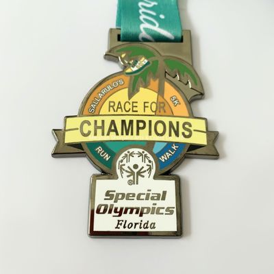 Ironman Round Medalhas personalizadas Decoração Medalhas de fundição a moagem personalizadas