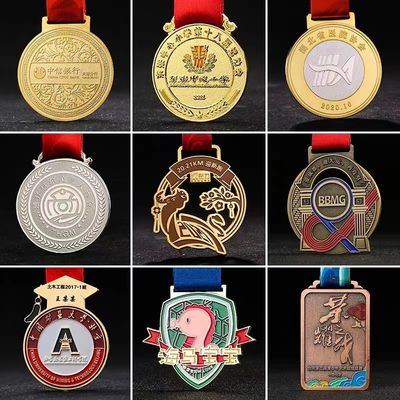 Bom preço. Medalhas personalizadas Medalhas personalizadas em liga de zinco com acabamento de esmalte macio e tamanho 2-4 'para prêmios esportivos on-line