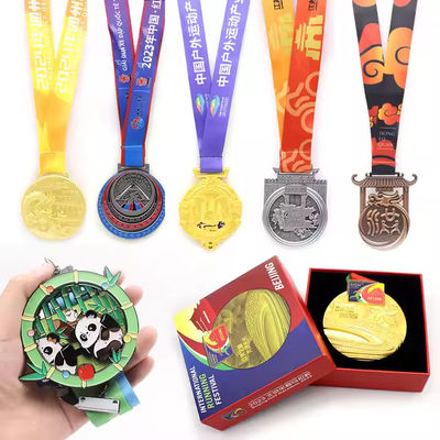 Medalha de corrida de ouro 3D em liga de zinco em branco por atacado de alta qualidade, design próprio, medalha de metal esportiva personalizada
