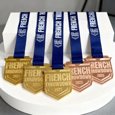 Bom preço. Medalhas personalizadas Prêmios esportivos personalizados em liga de zinco com acabamento de esmalte e design personalizado on-line