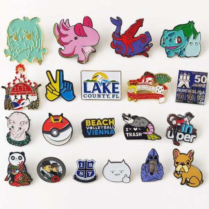 Cartões animados em grande quantidade de metal animados em anime Lapel Pin Badge Soft Hard Enamel Pins com design de logotipo personalizado 1